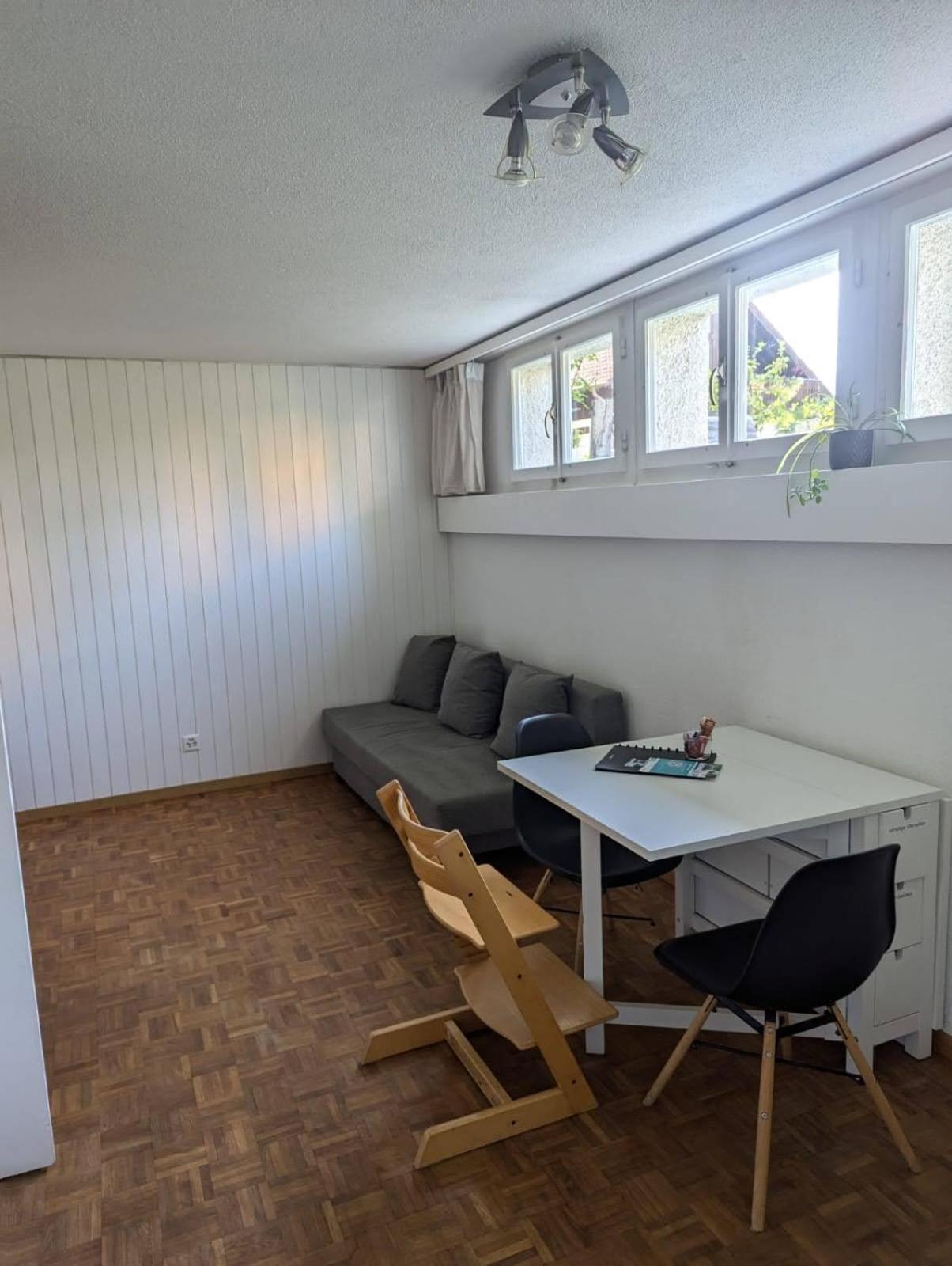 2.5 Zimmerwohnung, Pinut Trin Luaran gambar