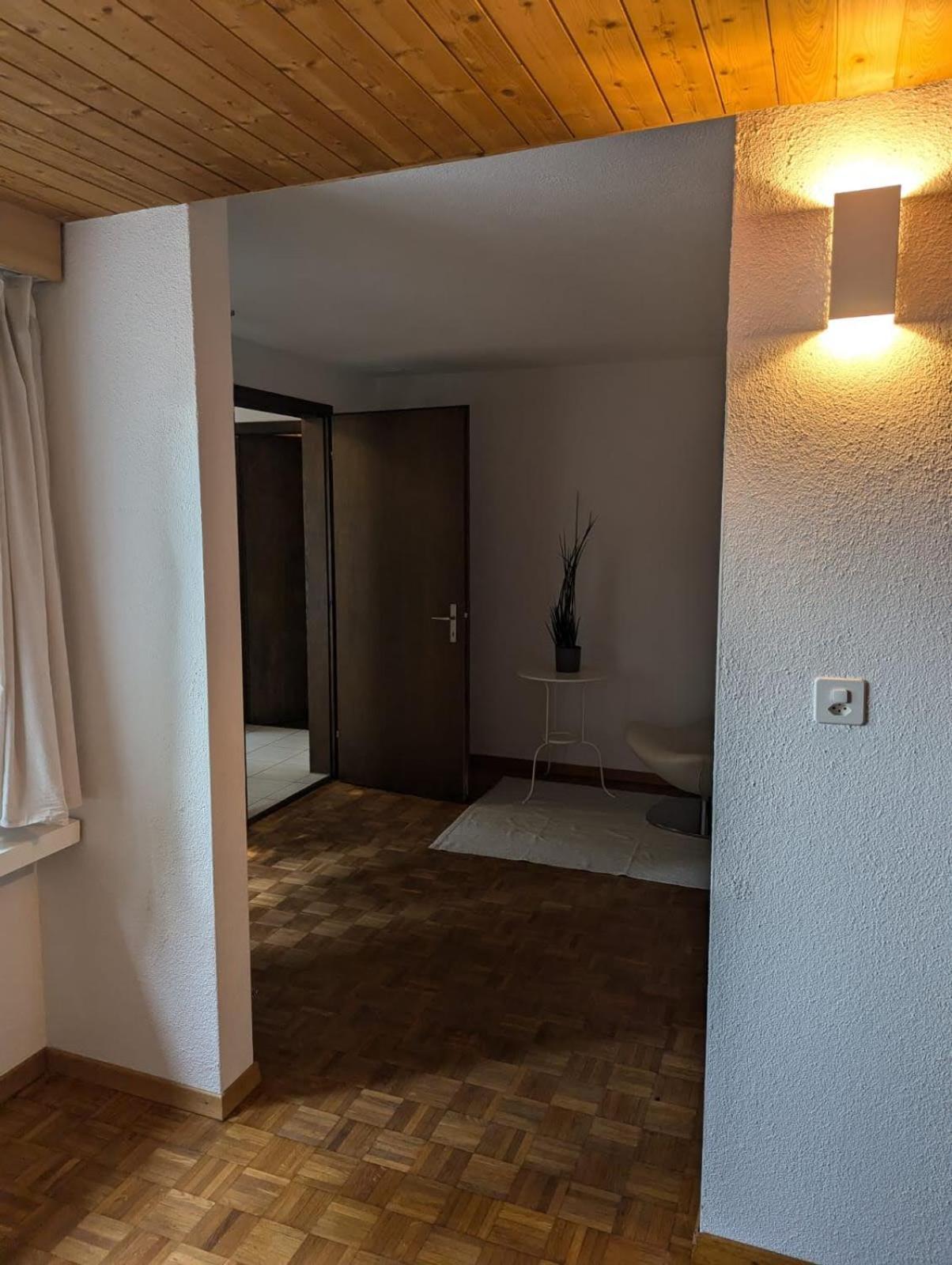 2.5 Zimmerwohnung, Pinut Trin Luaran gambar